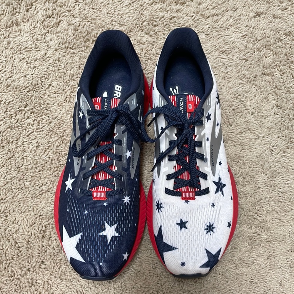 Brooks Launch 8 size 10